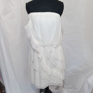 BCBGeneration Strapless White Tiered Ruffle Dress NWT Womens Size M Cocktail